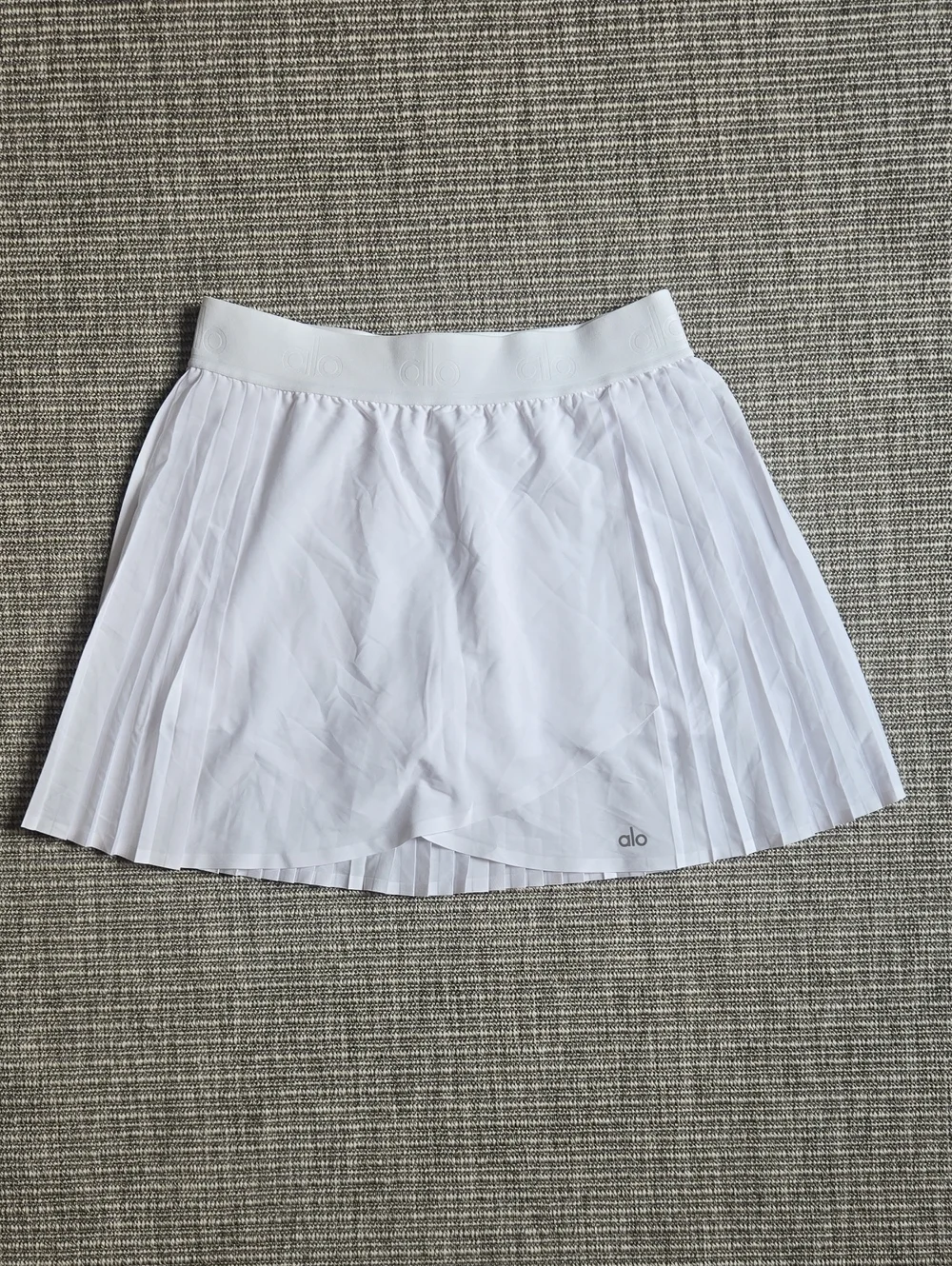 ALO Yoga White Pleated Tennis Skirt